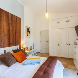 1 Person – Private Double Room with En-suite